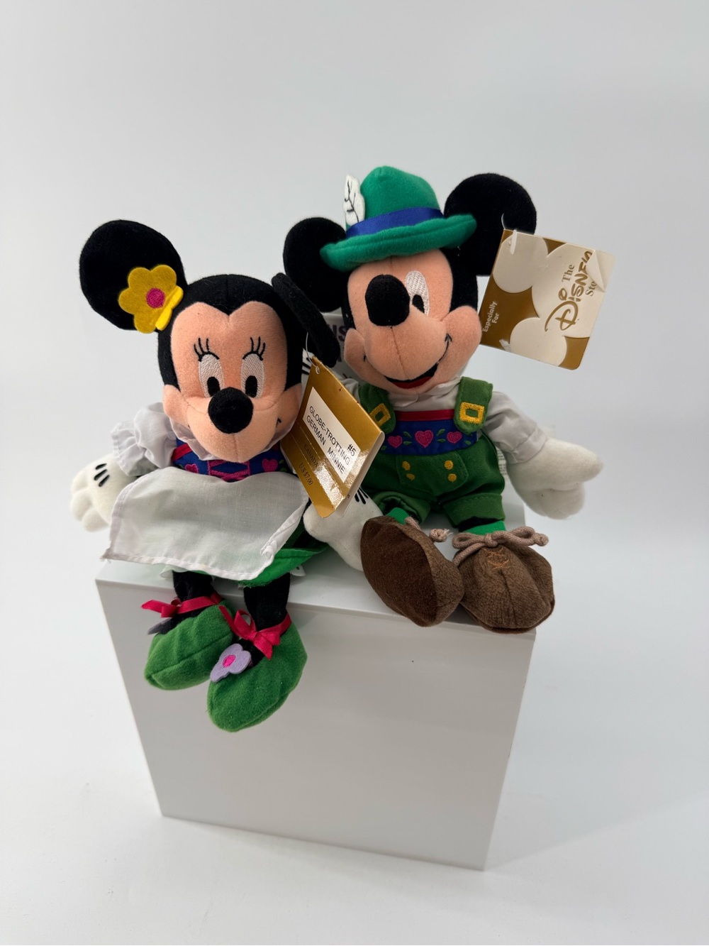 Disney Mickey & Minnie Plush Duo in Green Outfit